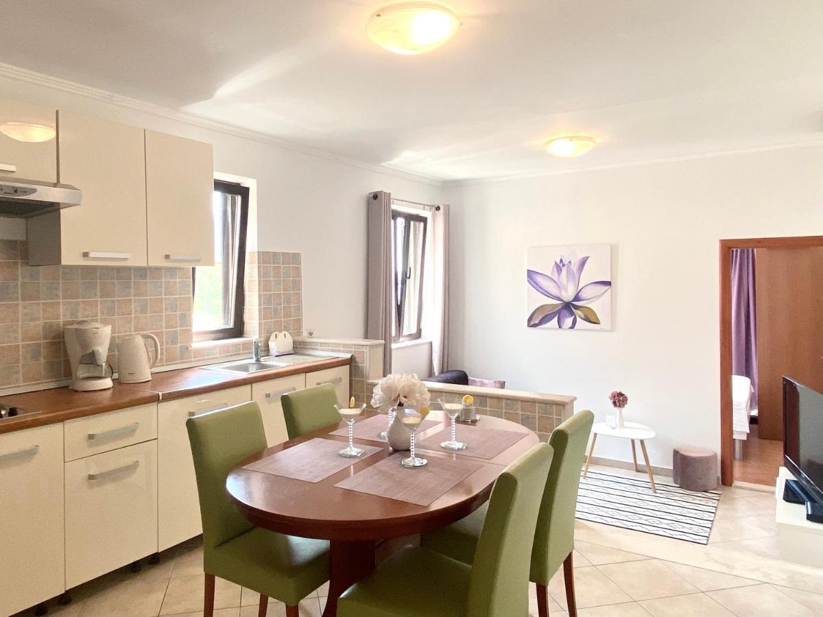 מליני Apartments La Perla מראה חיצוני תמונה